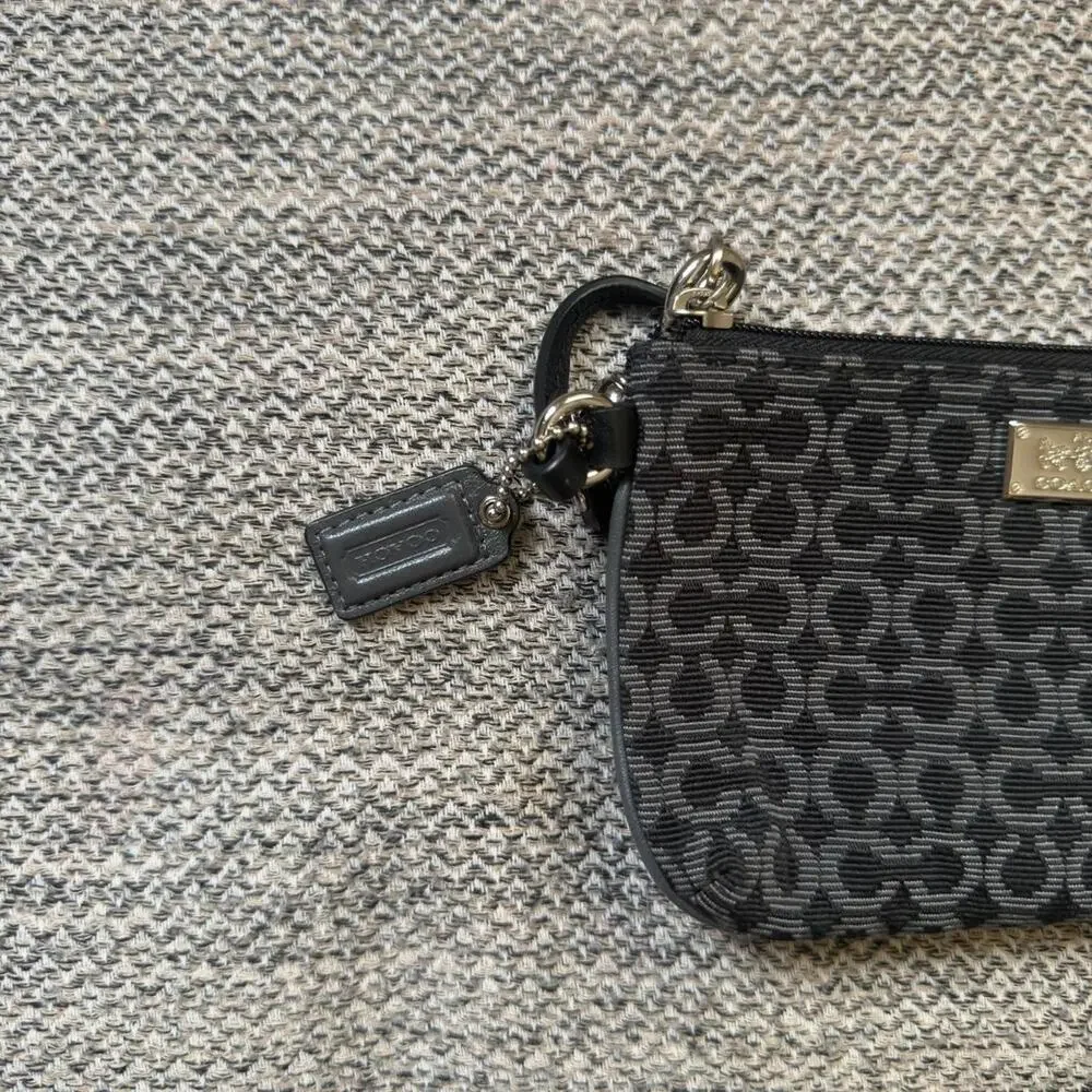 Black coach wristlet pattern real